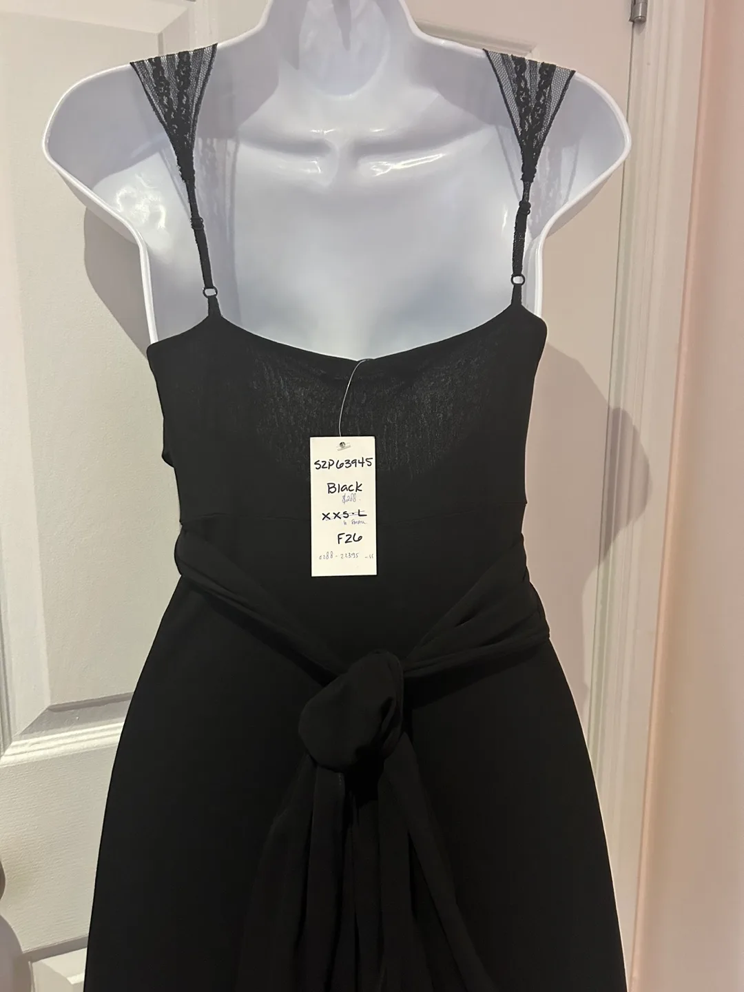 NWT BCBG Max Mara little black dress XS image indicator(5)