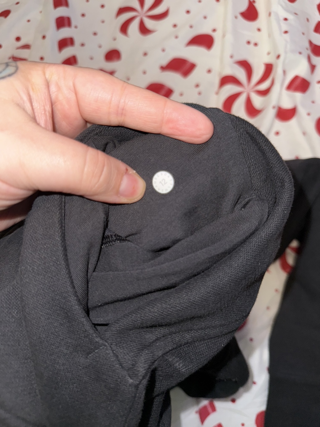 Lululemon Black Velvet Detailed Long Sleeve Top - photo 4