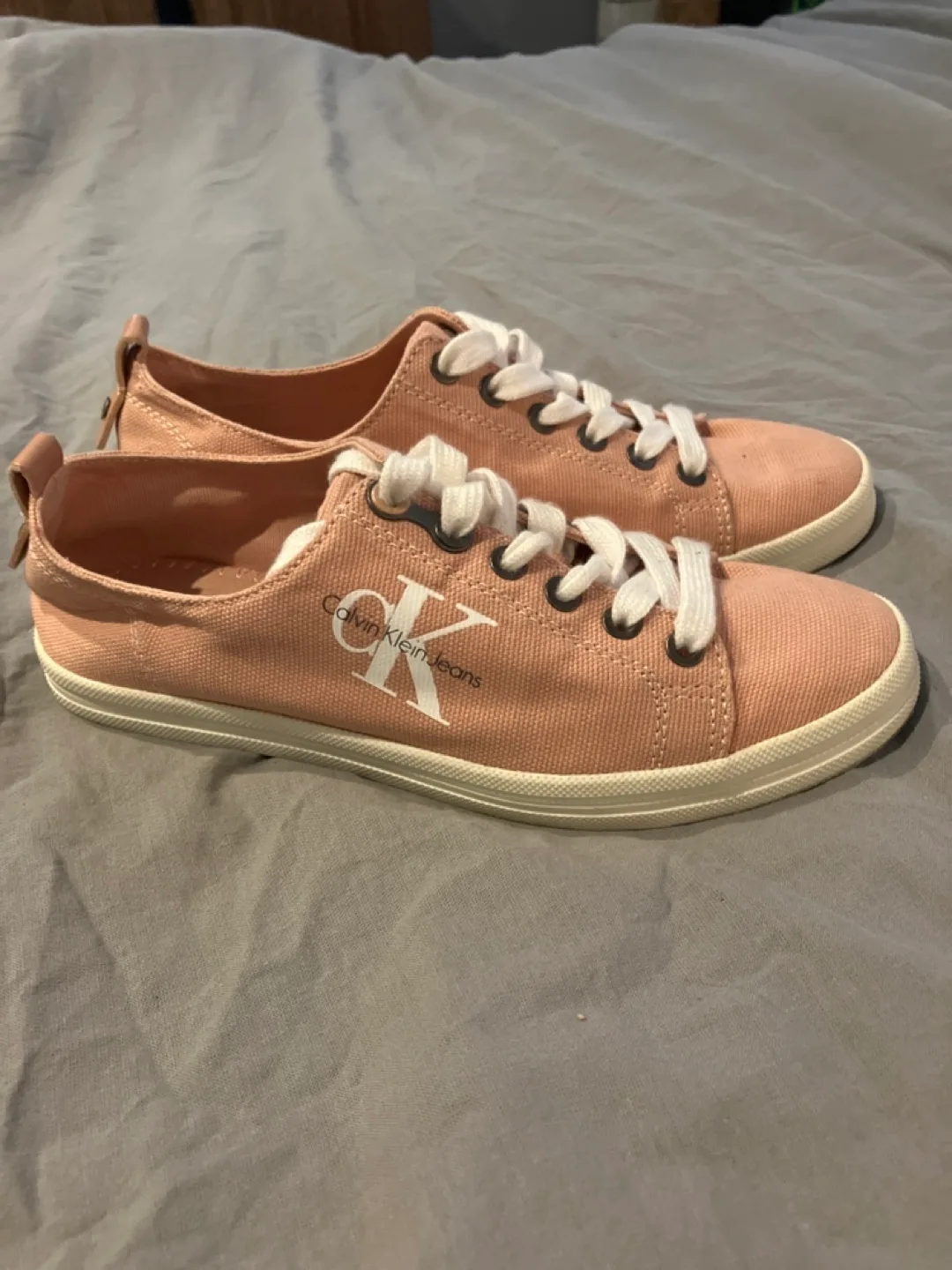 Calvin Klein Runners thumbnail