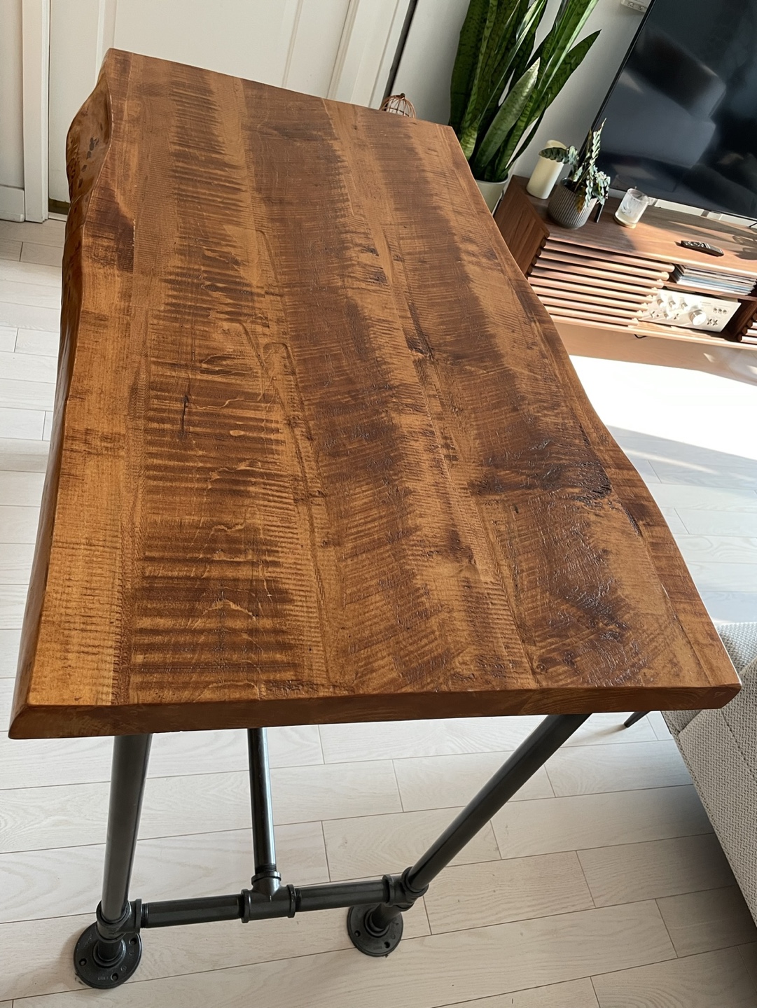 Live Edge Wood High-Table with Black Pipe Legs - photo 3