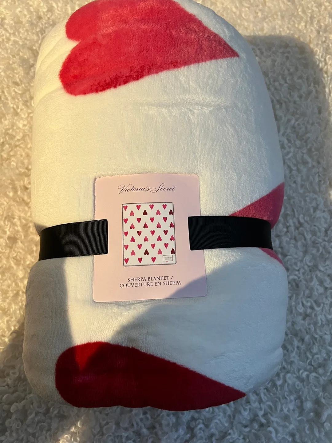 Victoria's Secret Sherpa Blanket with Hearts image indicator(2)