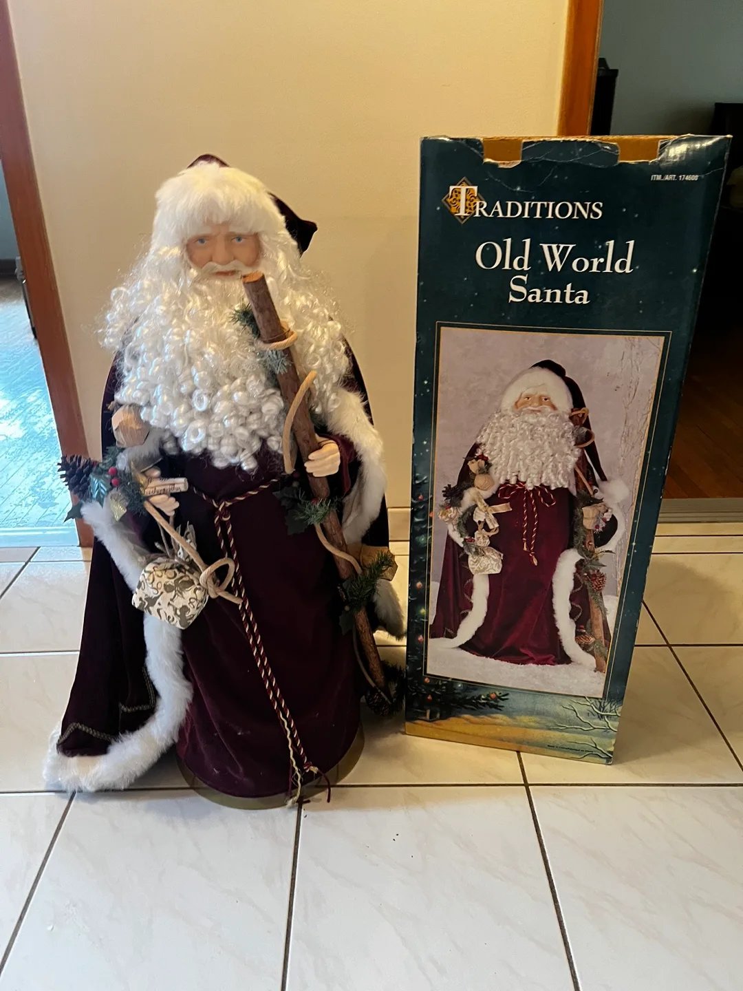 Traditions Old World Santa image indicator(4)