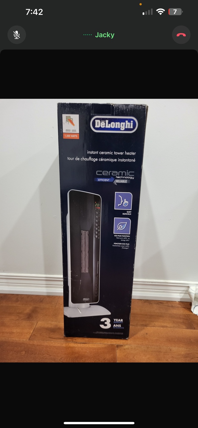 Delonghi Ceramic Tower Heater - photo 2