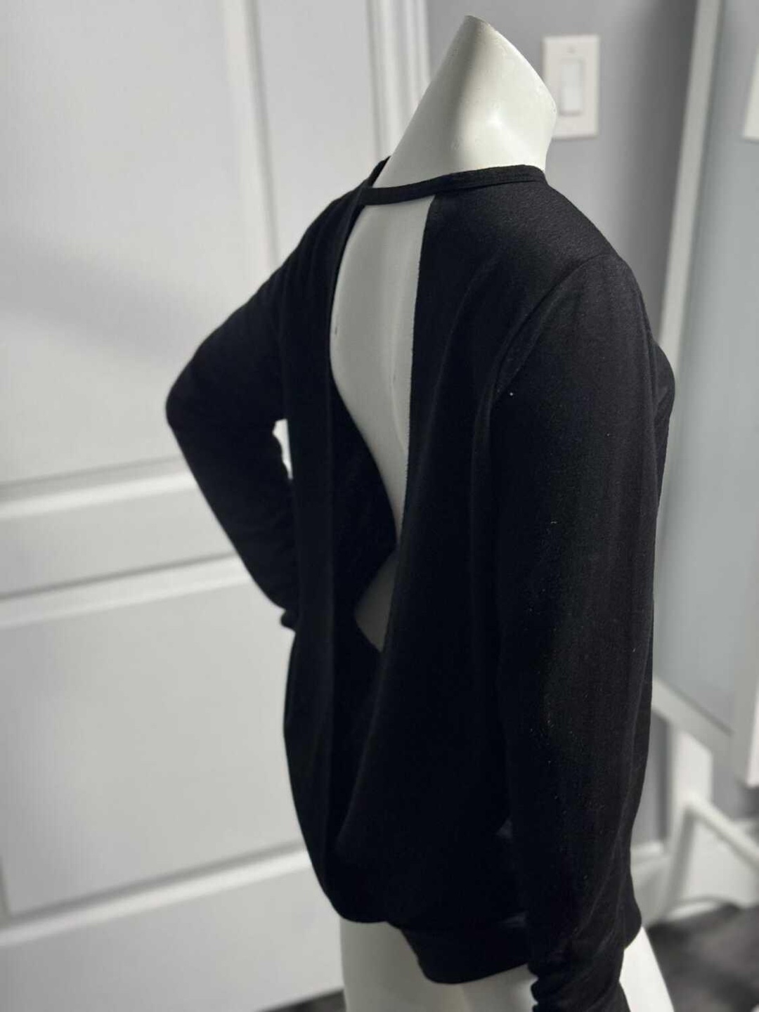 Black Open Back Long Sleeve Top (Medium)