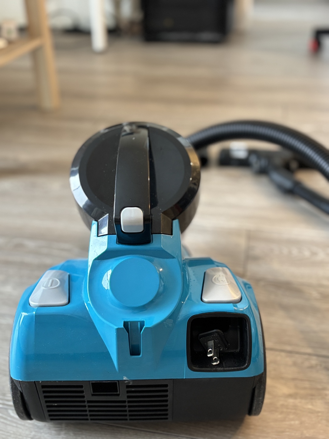 Bissell PowerForce Compact Vacuum Cleaner - photo 2