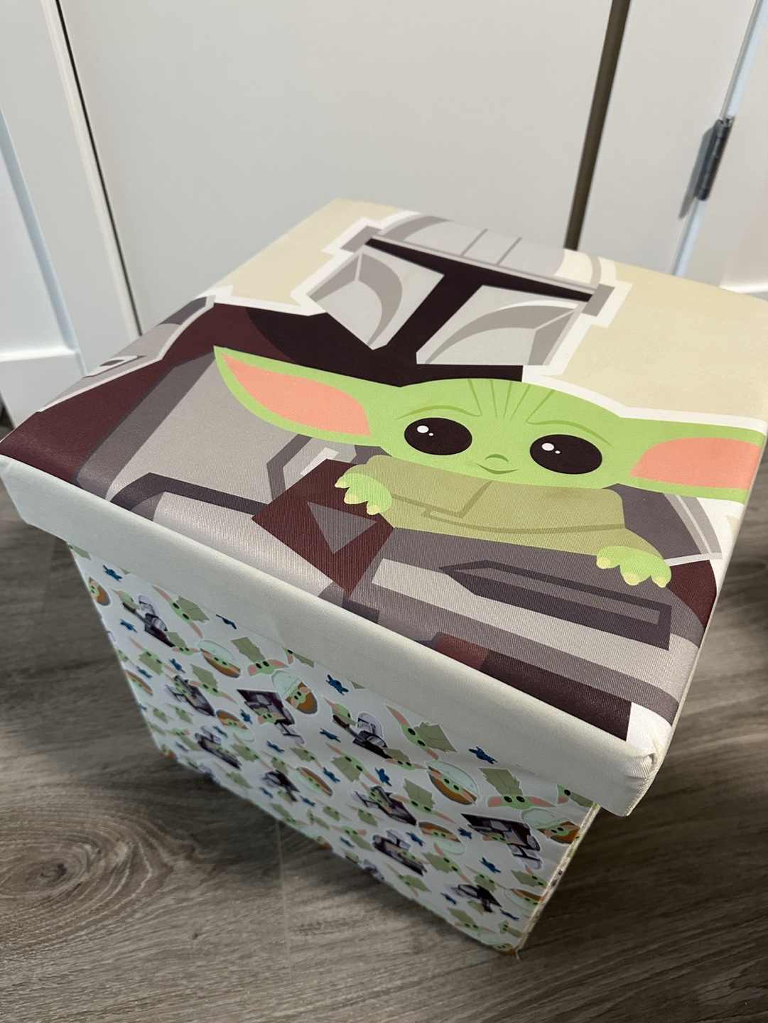 The Mandalorian and Grogu Storage Ottoman - photo 3