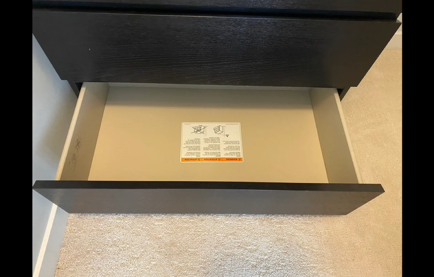 IKEA MALM 3-Drawer Dresser image indicator(8)