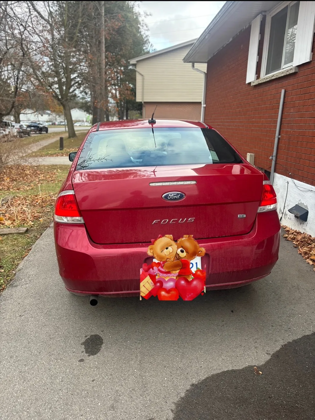 2010 Ford Focus Sedan image indicator(2)