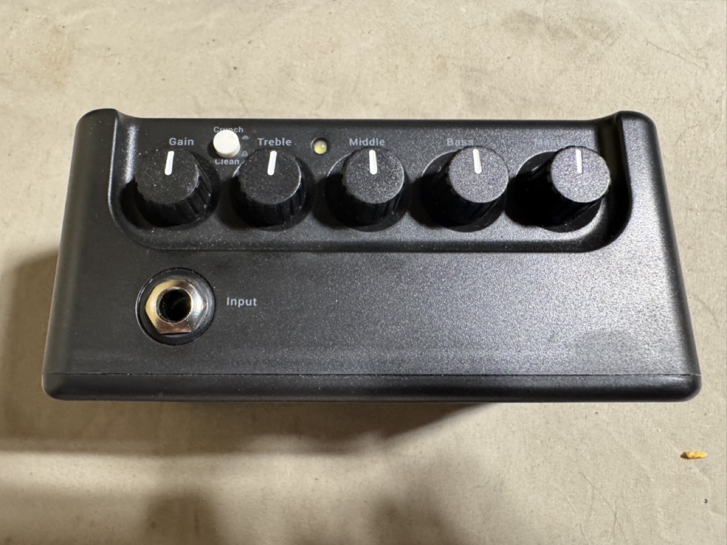 Donner DA10 5 Watt Rechargeable Mini Guitar Amp - photo 2