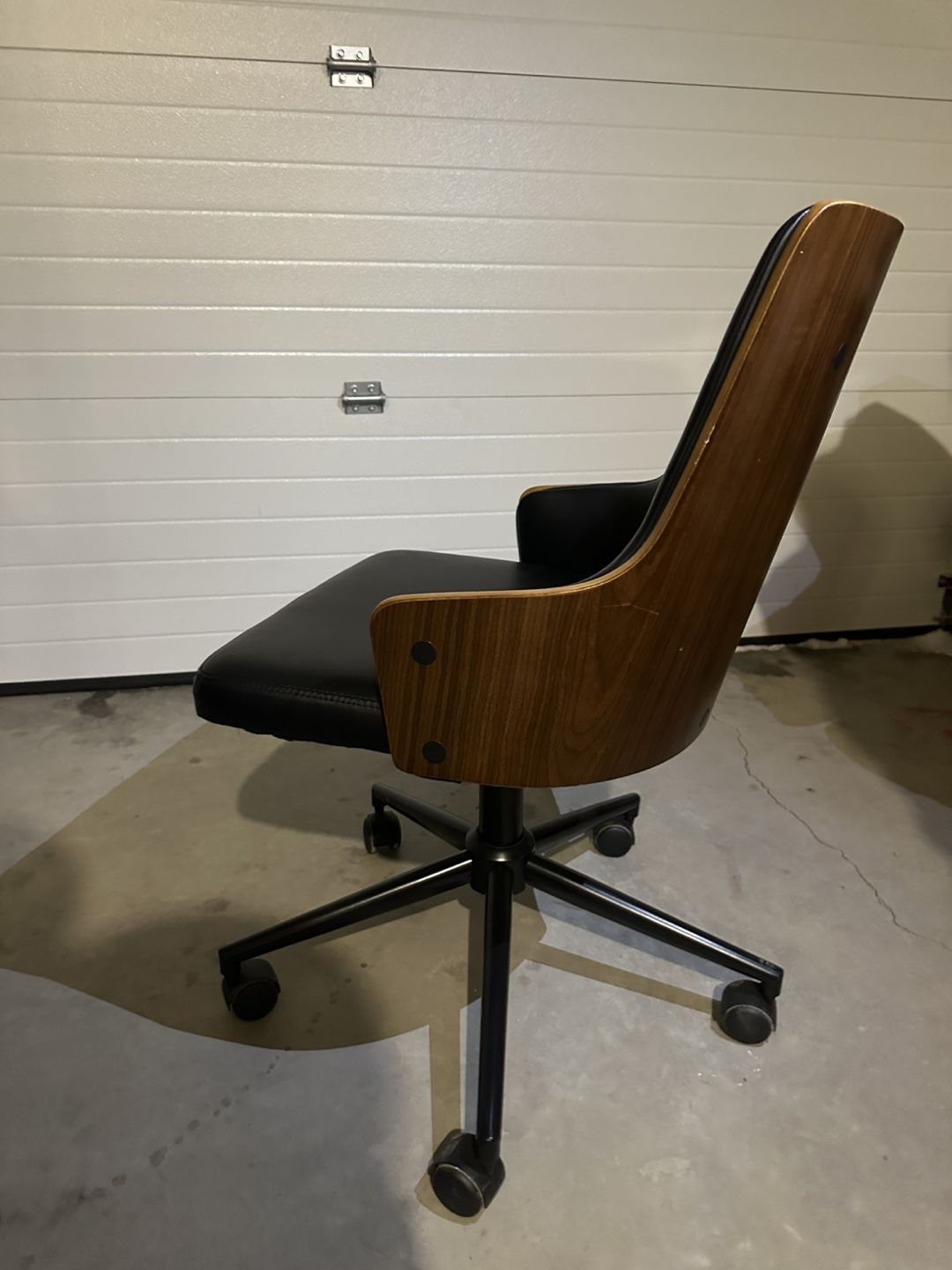 Black Office Chair with Wooden Back - photo 3