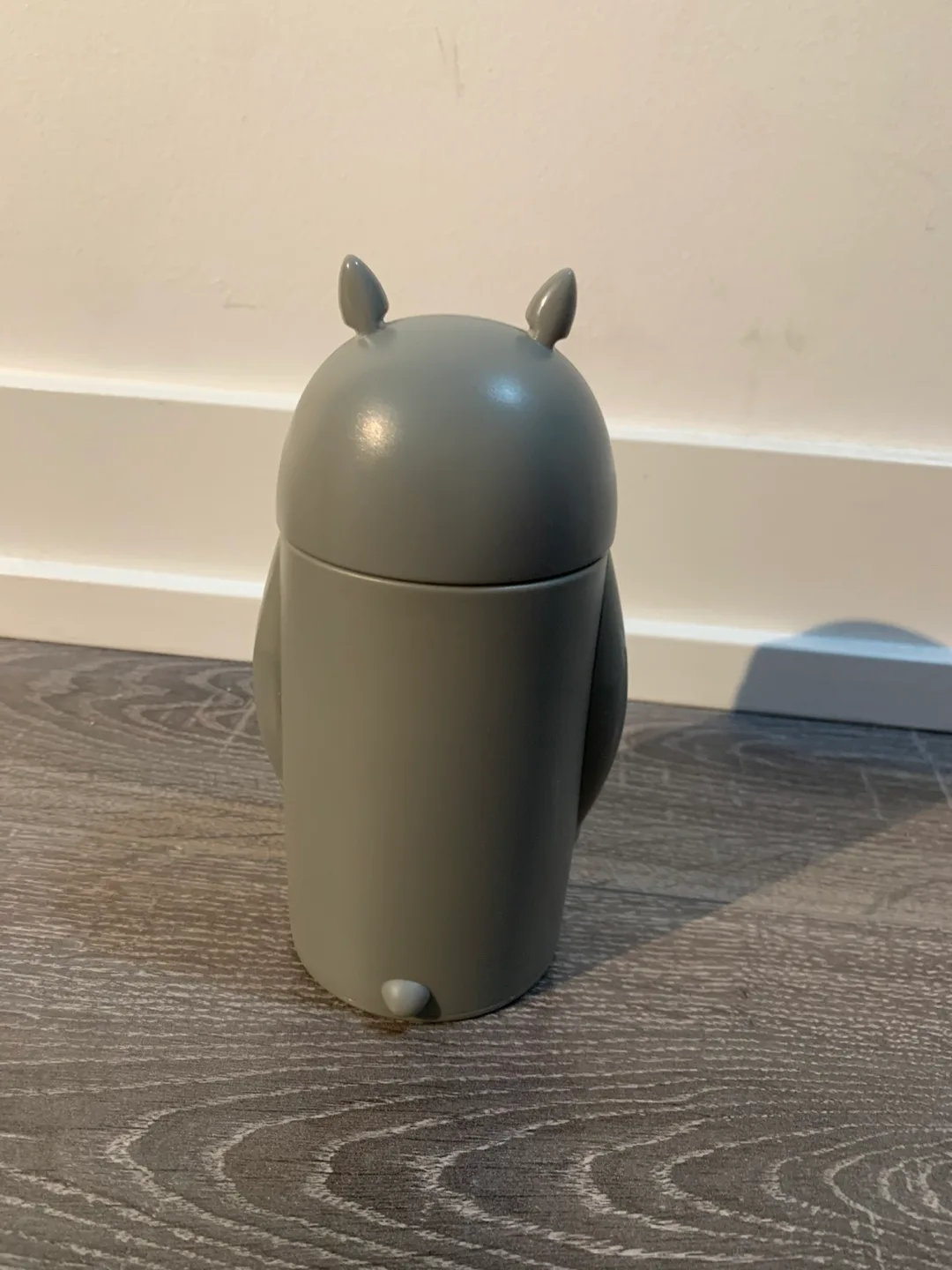 Totoro Water Bottle image indicator(2)