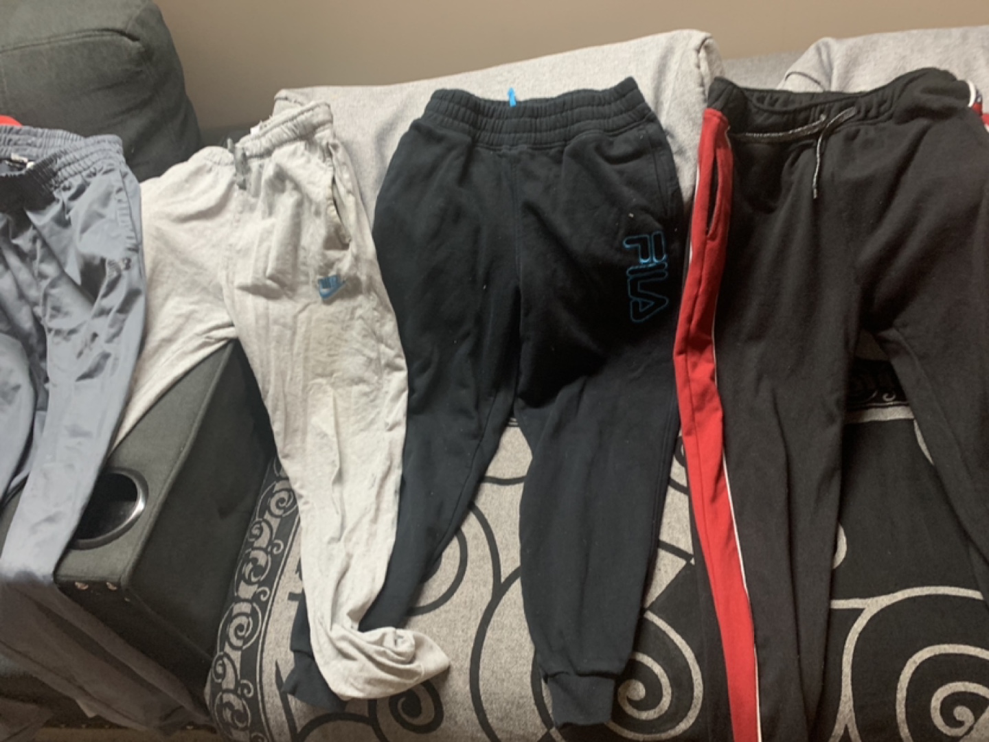 4 pairs of sweatpants