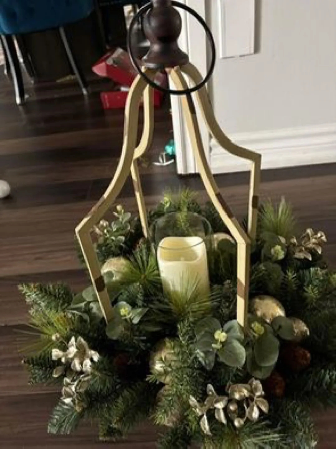 Brand NEW beautiful large holiday centrepiece with LED light image indicator(2)