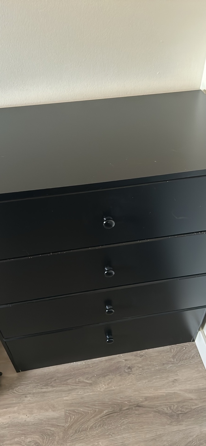 Black 4-Drawer Dresser