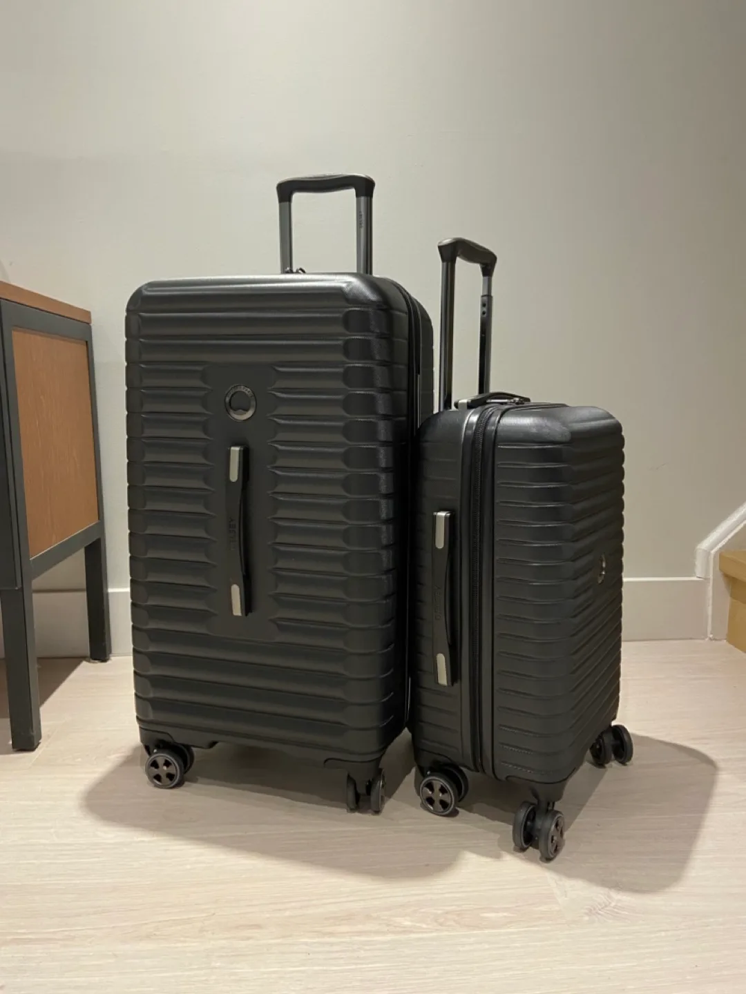 Brand New Delsey Paris Suitcase Set Trunk & hand carry thumbnail