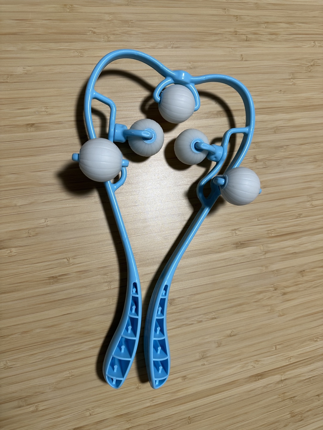 Neck and Shoulder Massager - photo 2