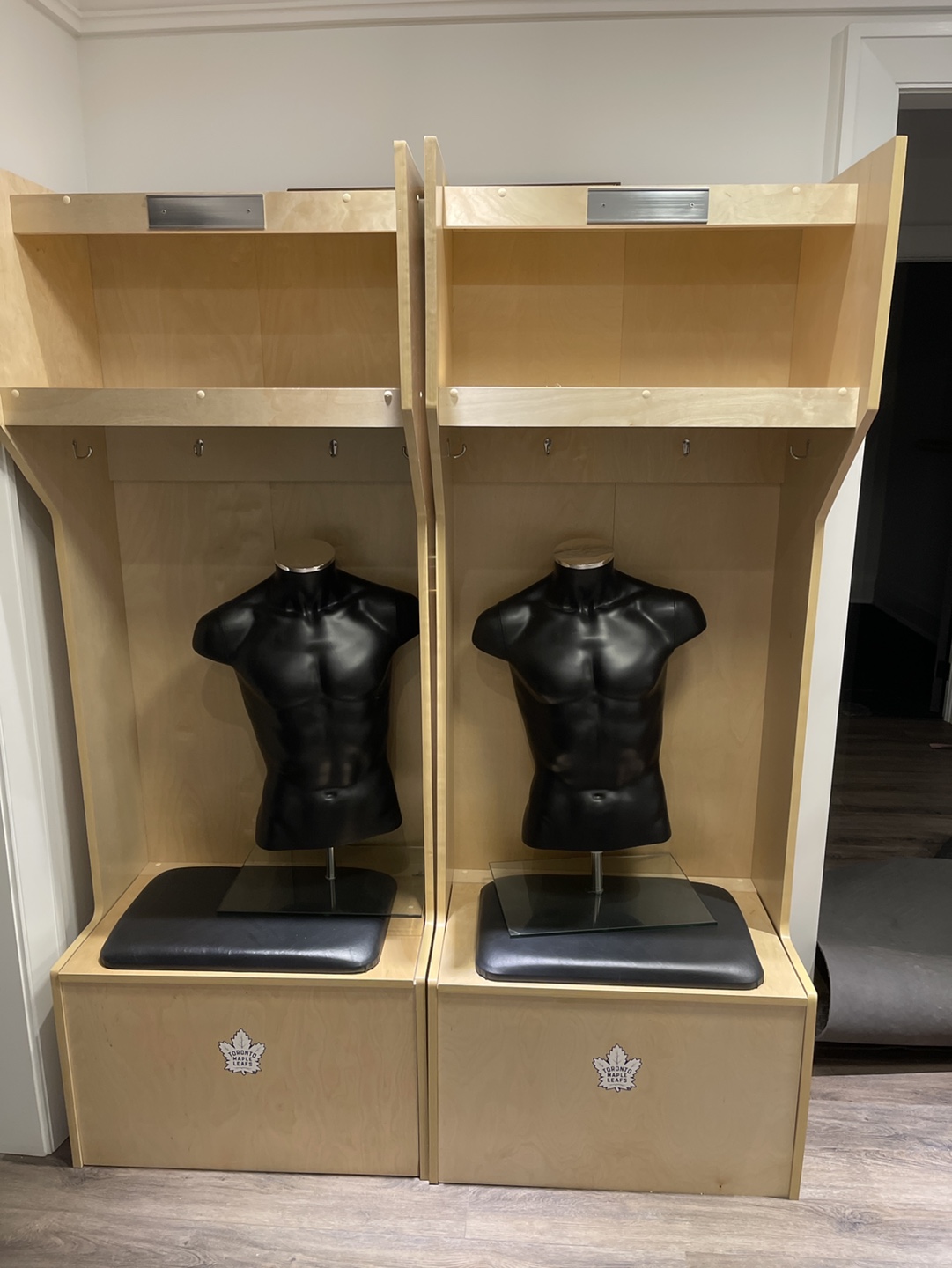 Toronto Maple Leafs Hockey Locker
