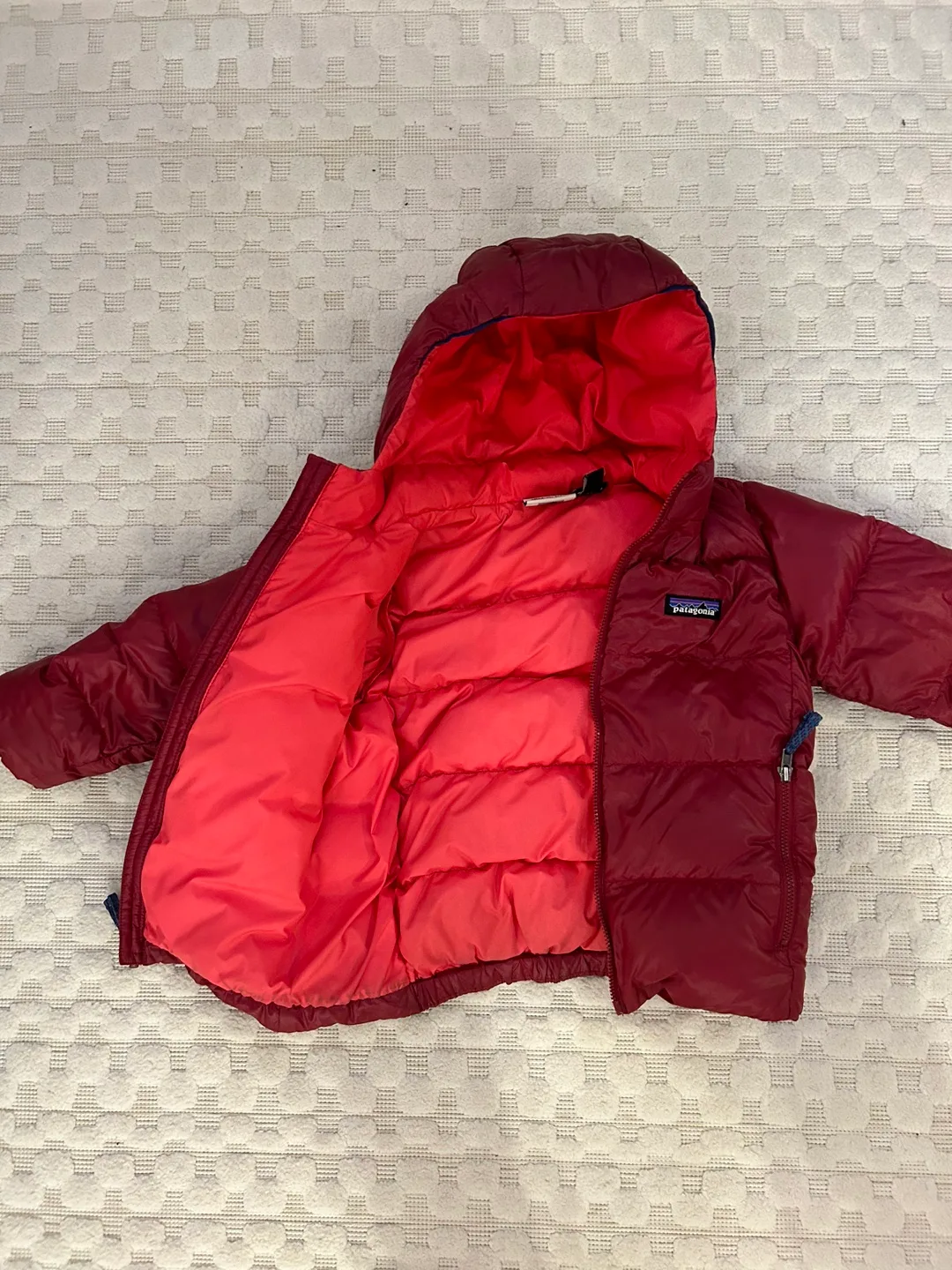 Patagonia Kids Down Sweater Hooded Jacket image indicator(2)