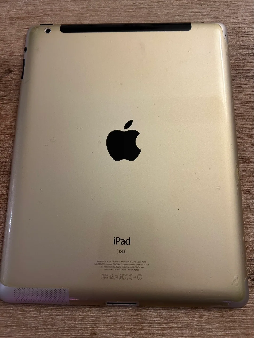 iPad 2 32GB WiFi and Cellular image indicator(3)