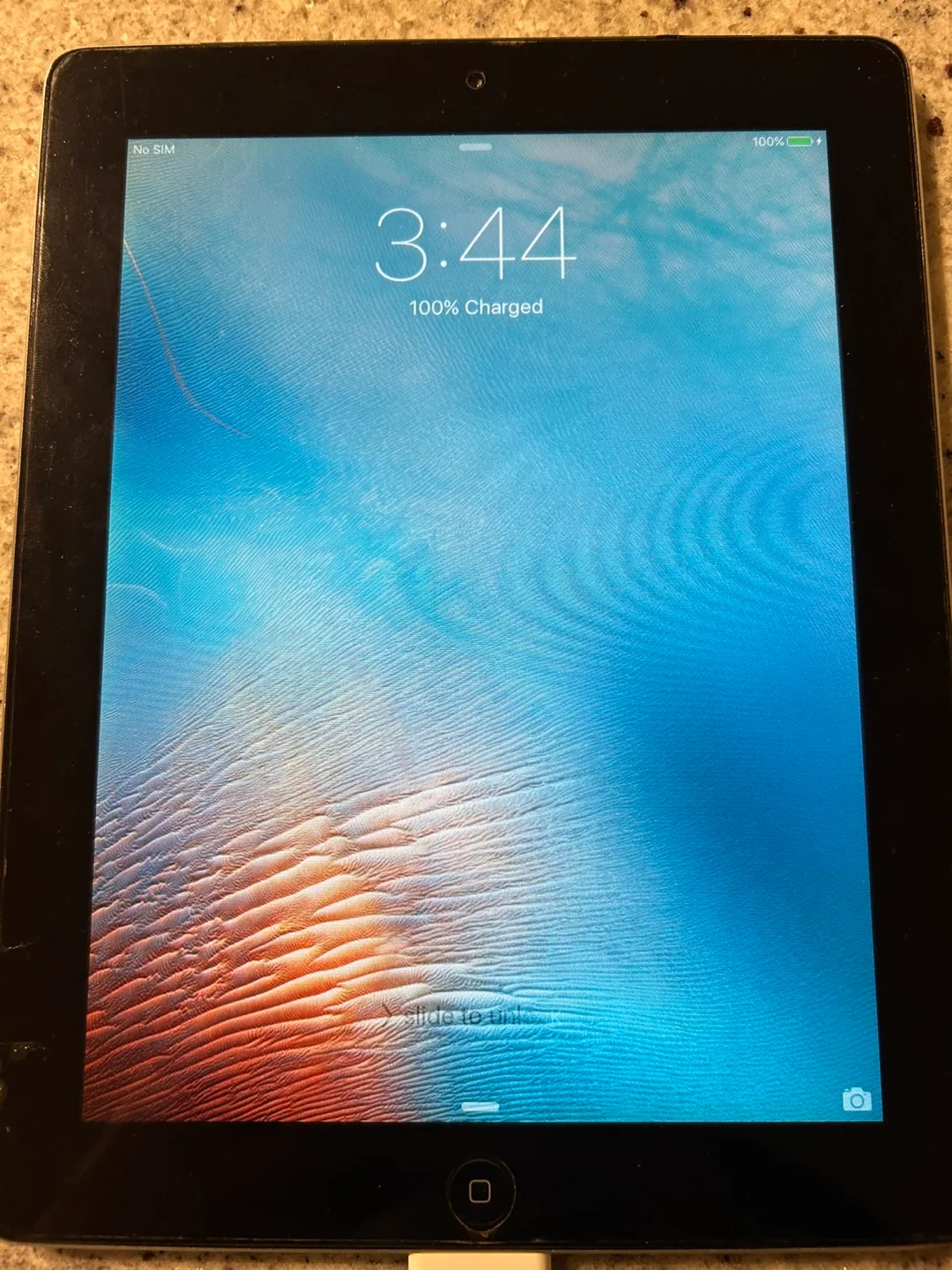 iPad 2 32GB WiFi and Cellular image indicator(6)