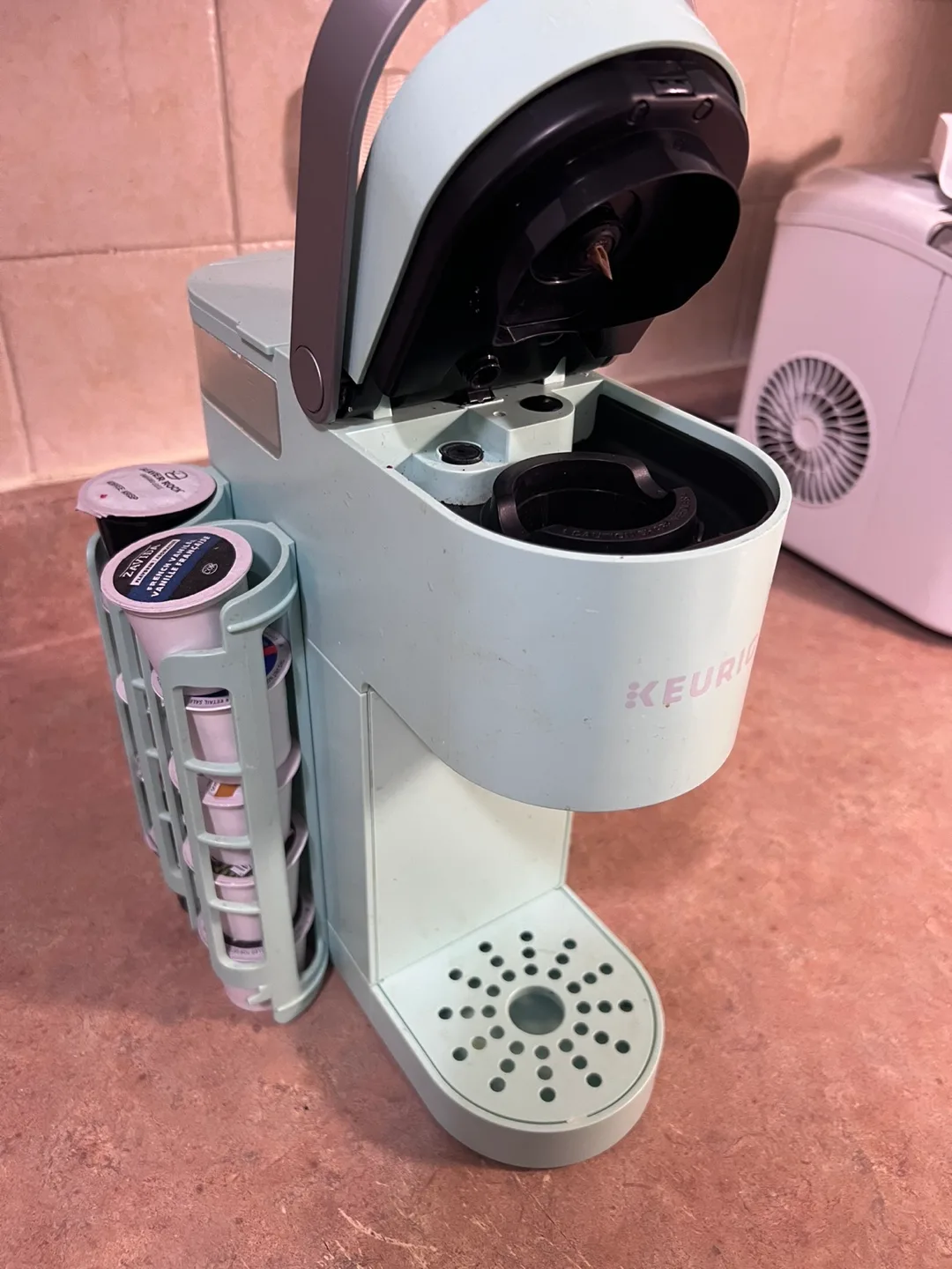 Keurig K-Mini Coffee Maker - Mint image indicator(3)