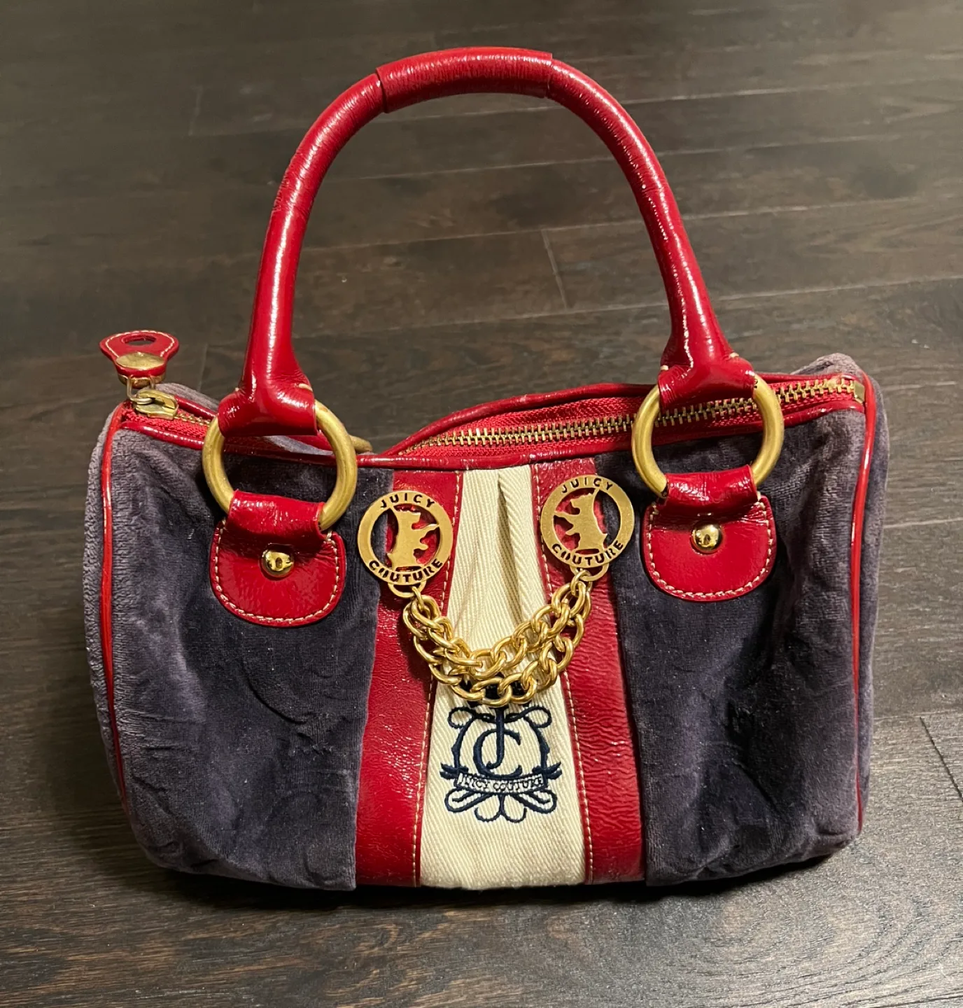 Juicy Couture Red Velvet Handbag thumbnail