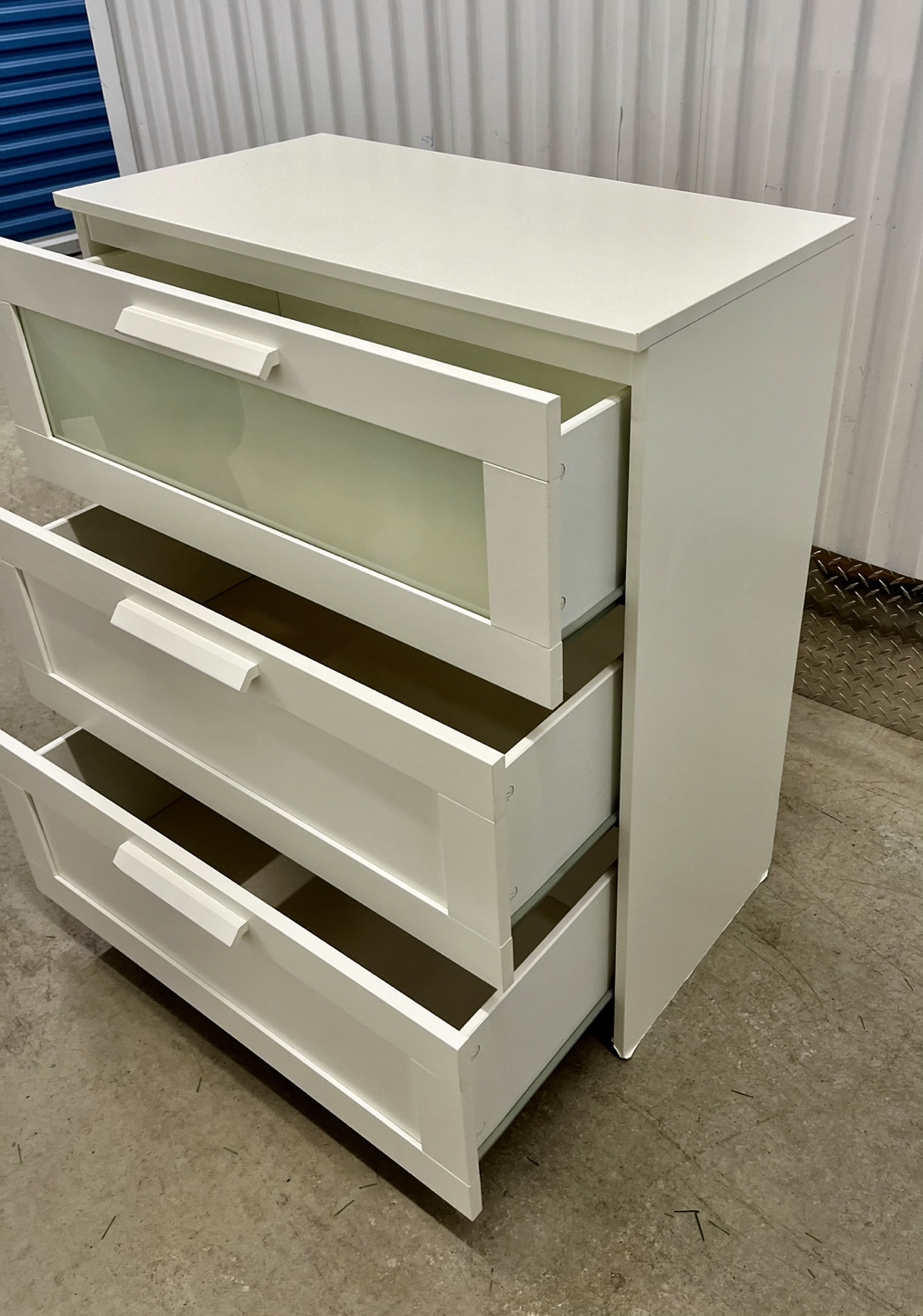 IKEA Dresser White - photo 2