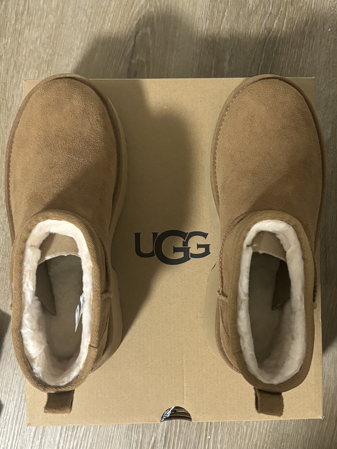 UGG boots size 8 - photo 4