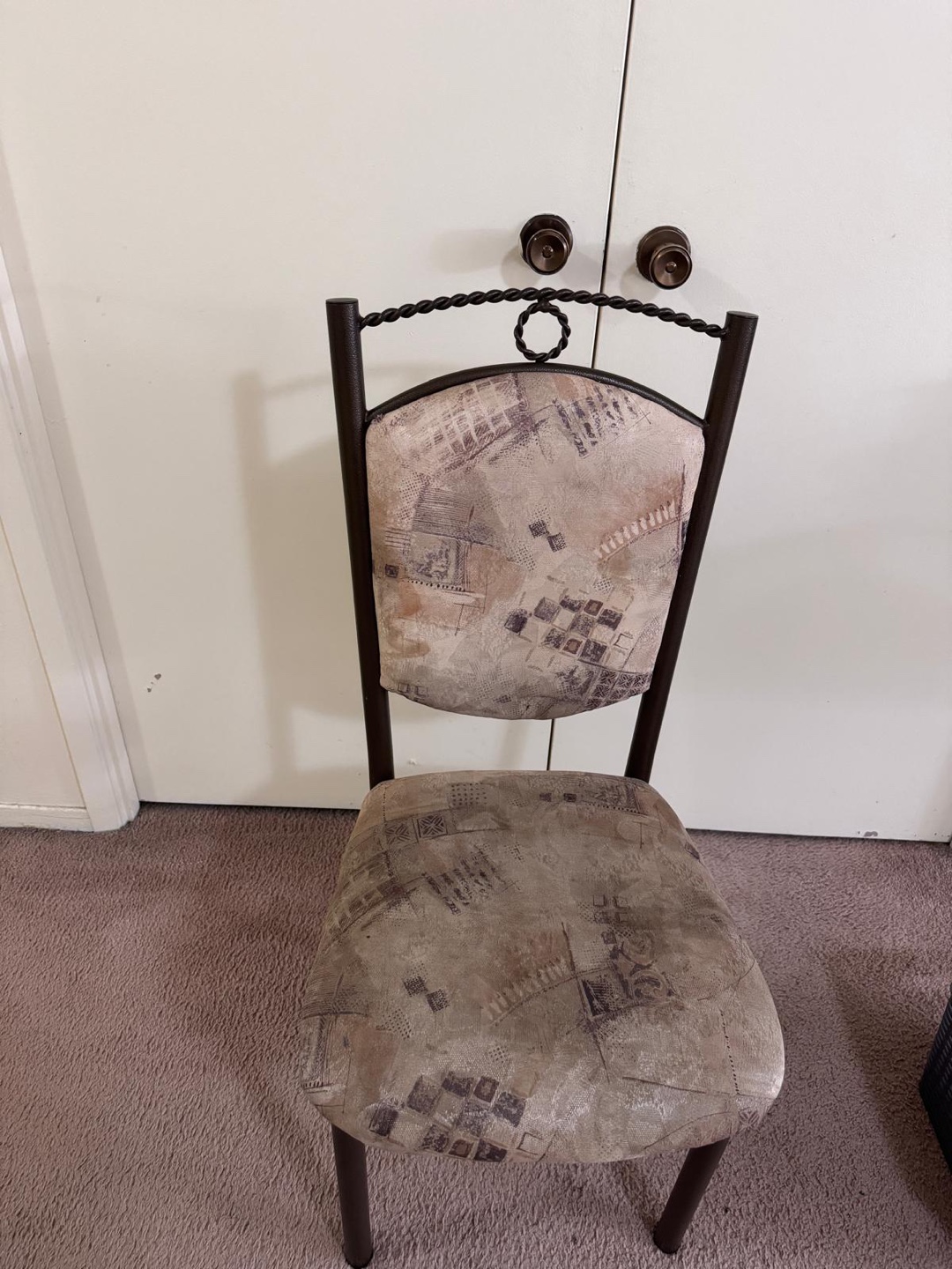Dining Table and 4 Chairs Set