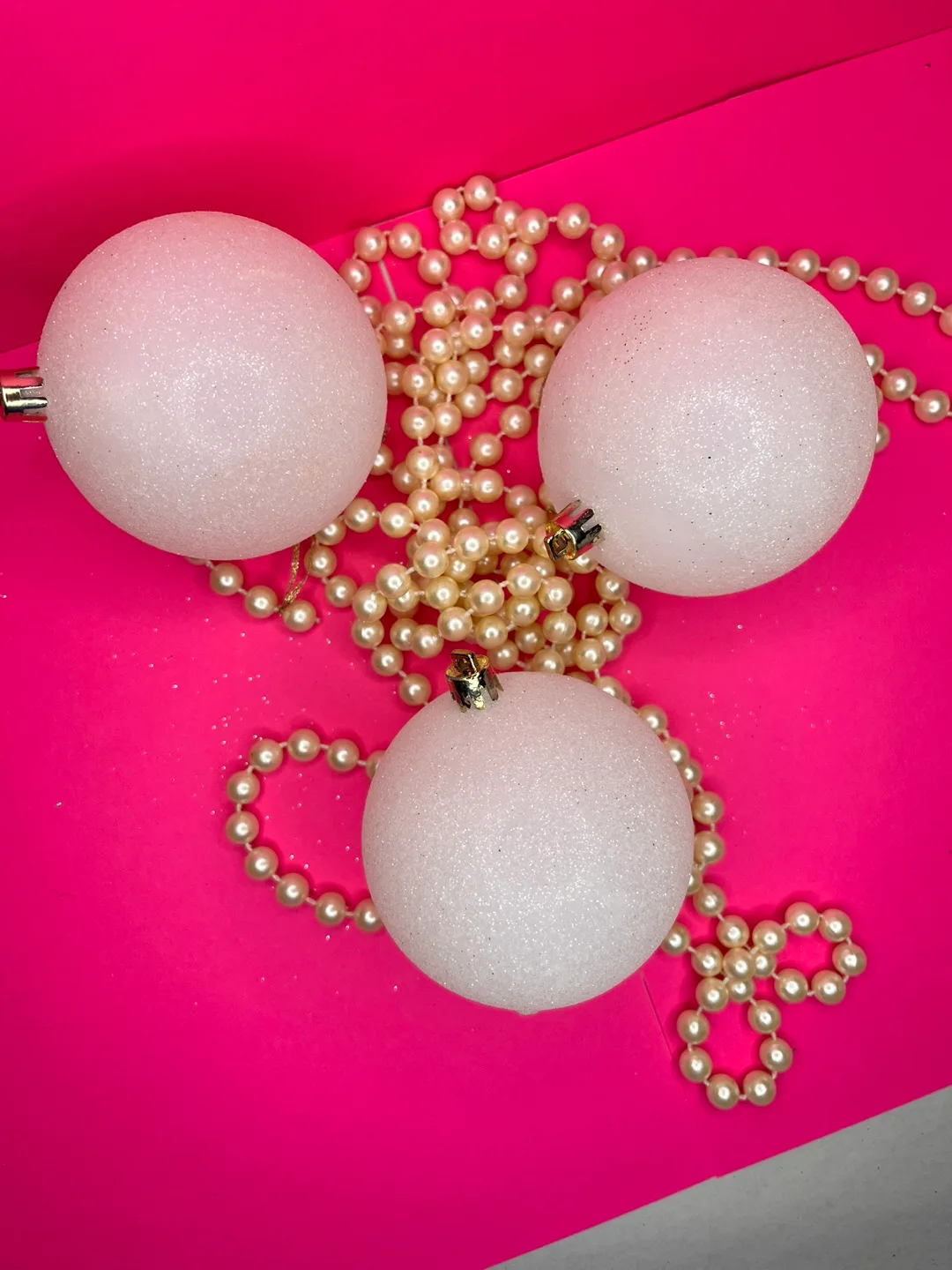 Set of 3 White Glitter Christmas Ornaments image indicator(5)