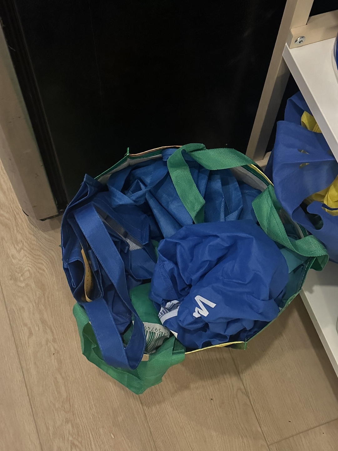 Reusable Shopping Bags - FREE