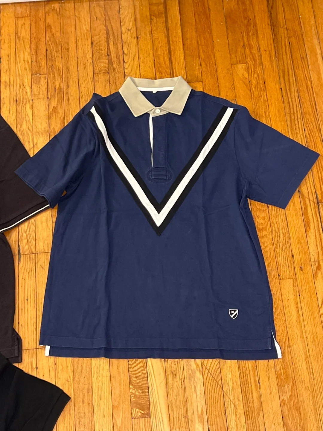 4 Polo Shirts Size Large image indicator(4)