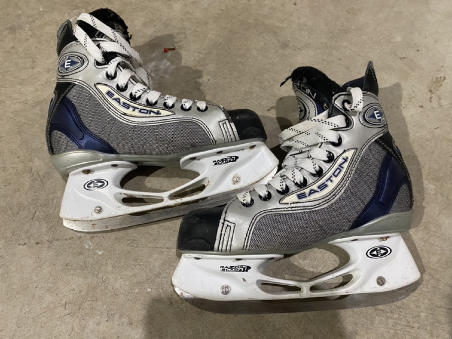 Ice Skates Youth Size 3.5D - photo 3