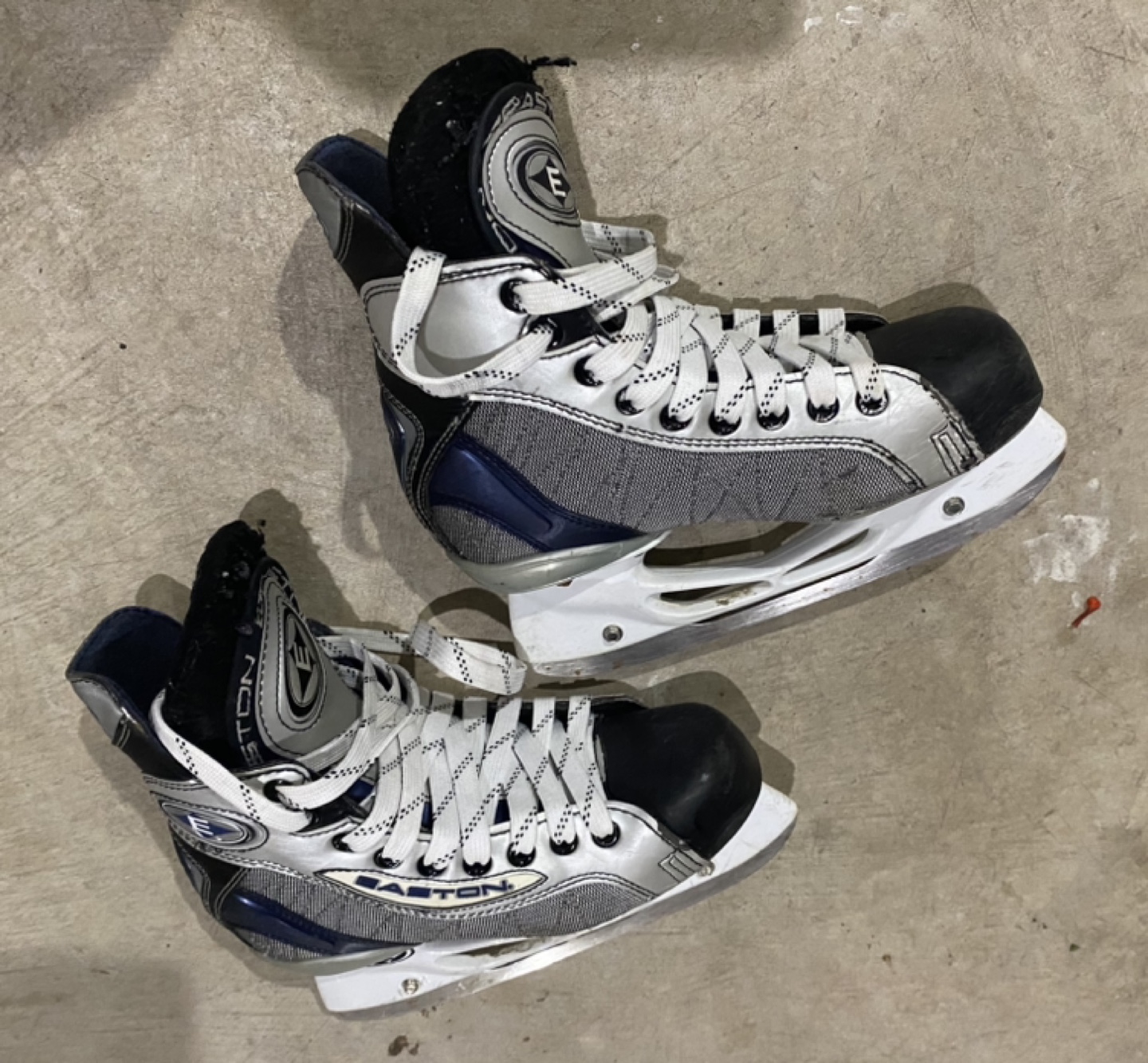 Ice Skates Youth Size 3.5D - photo 2