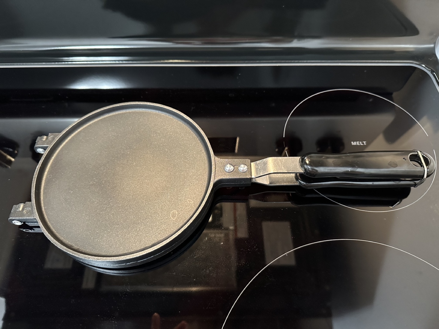 Waffle Maker - photo 2
