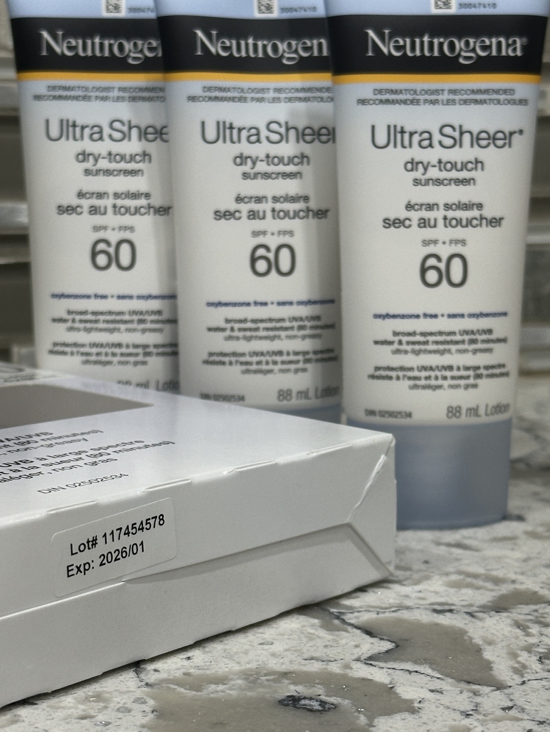 Neutrogena Ultra Sheer Dry-Touch Sunscreen SPF 60