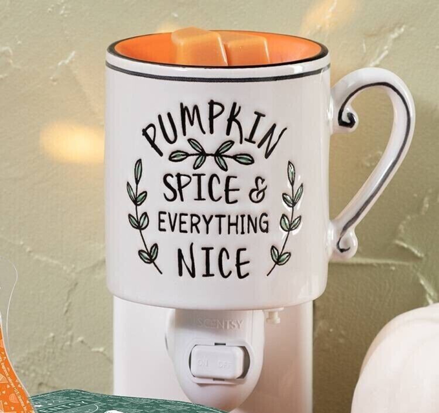 Scentsy Warmer - Pumpkin Spice & Everything Nice