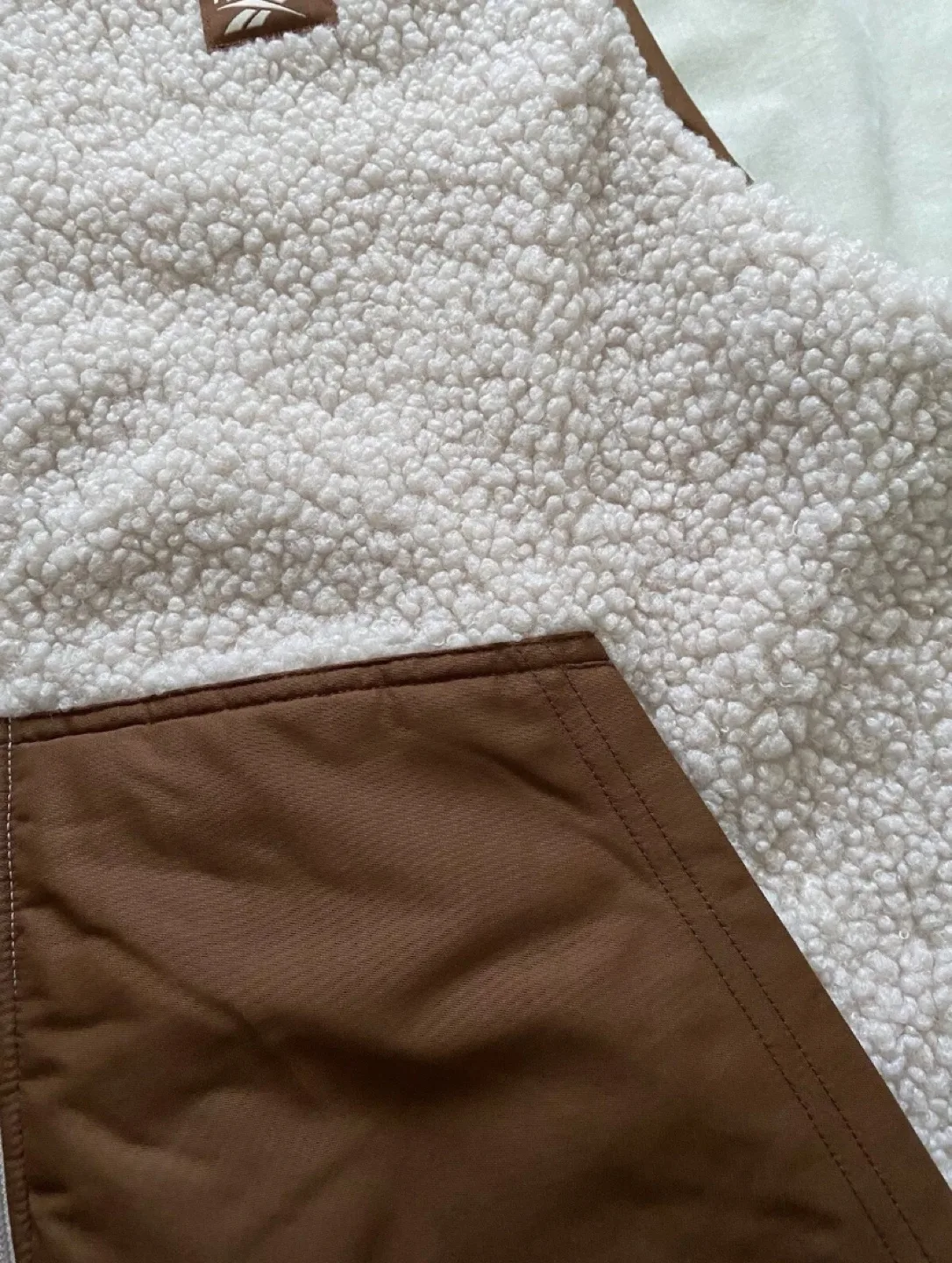 Reebok Classics Adventure Vest Color: Stucco image indicator(4)