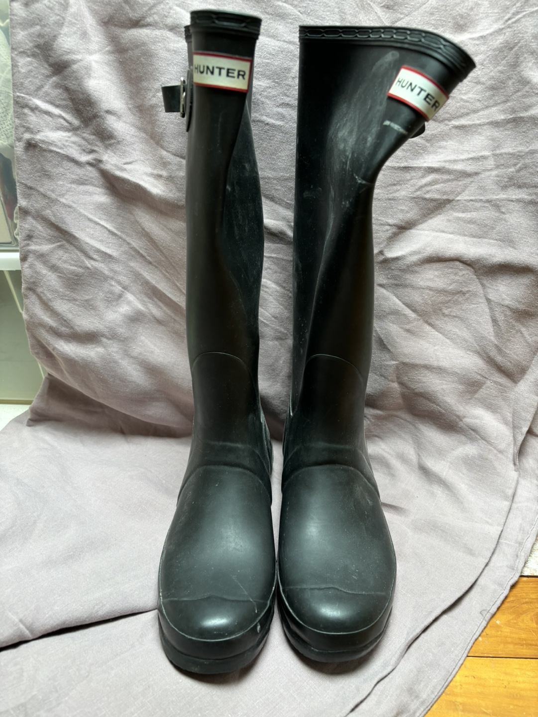 Women’s 10 Black Hunter boots