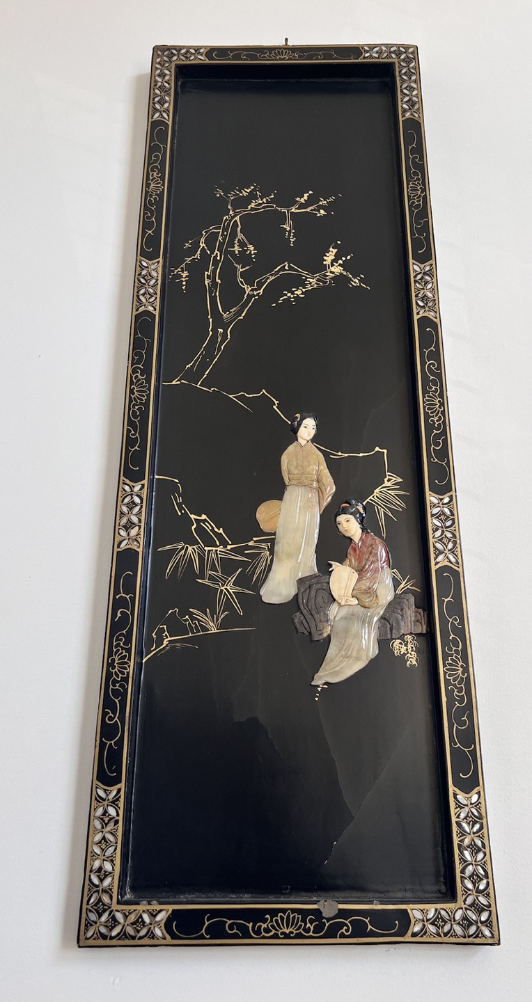 ⚡️RARE FIND⚡️ Vintage Black Lacquer & Jade Japanese Wall Art - photo 2