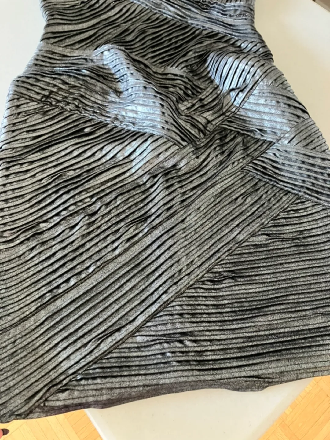Tadashi Shoji Silver Pleated Dress Sz M image indicator(4)