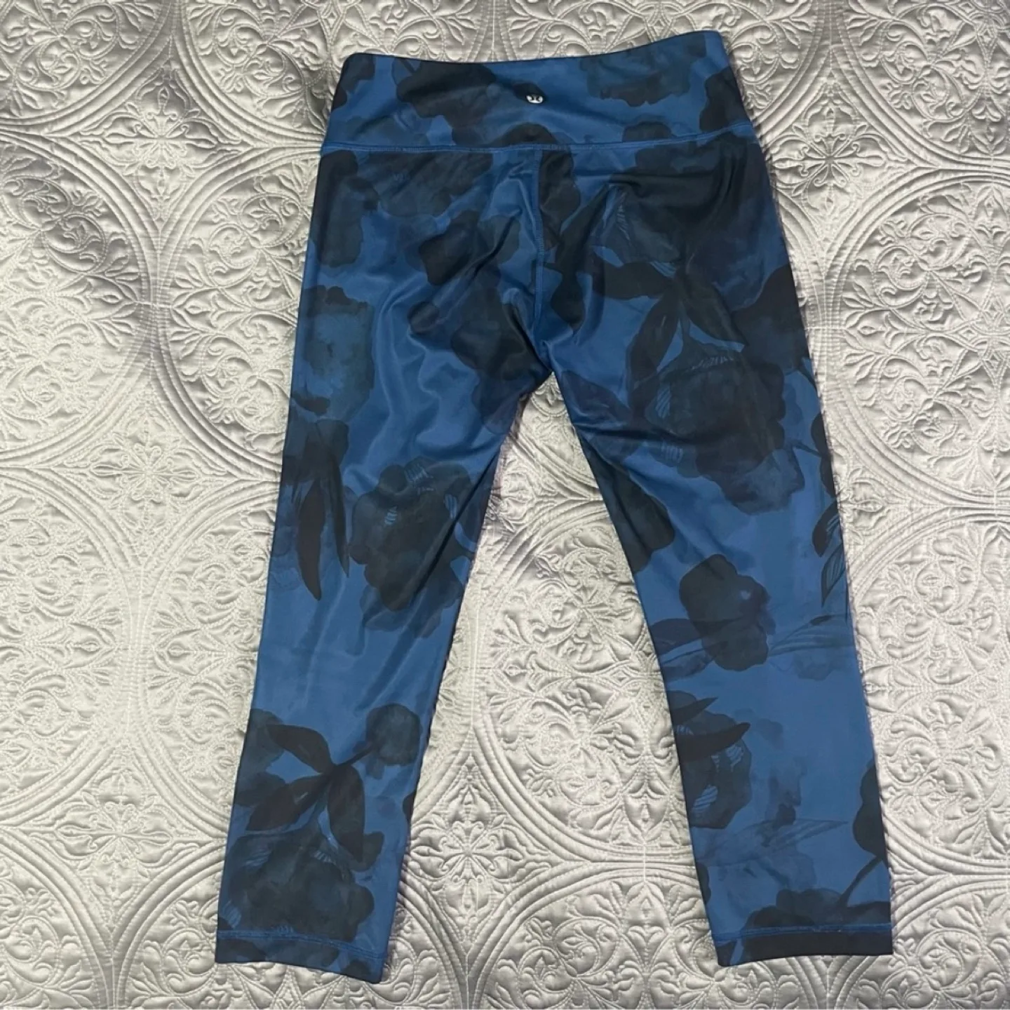 Lululemon Wunder Under Crop I *Full- On Luxtreme image indicator(6)