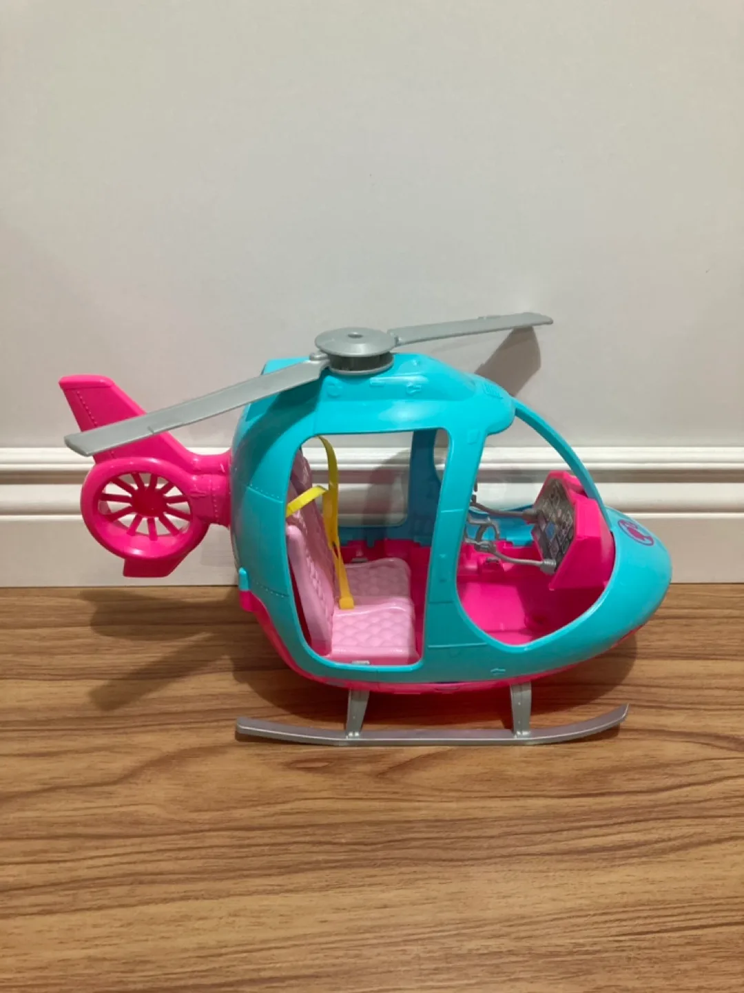 Barbie doll helicopter image indicator(2)