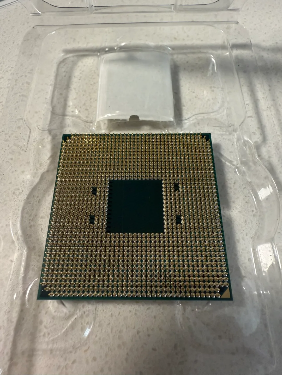 AMD Ryzen 5 5600X CPU image indicator(2)