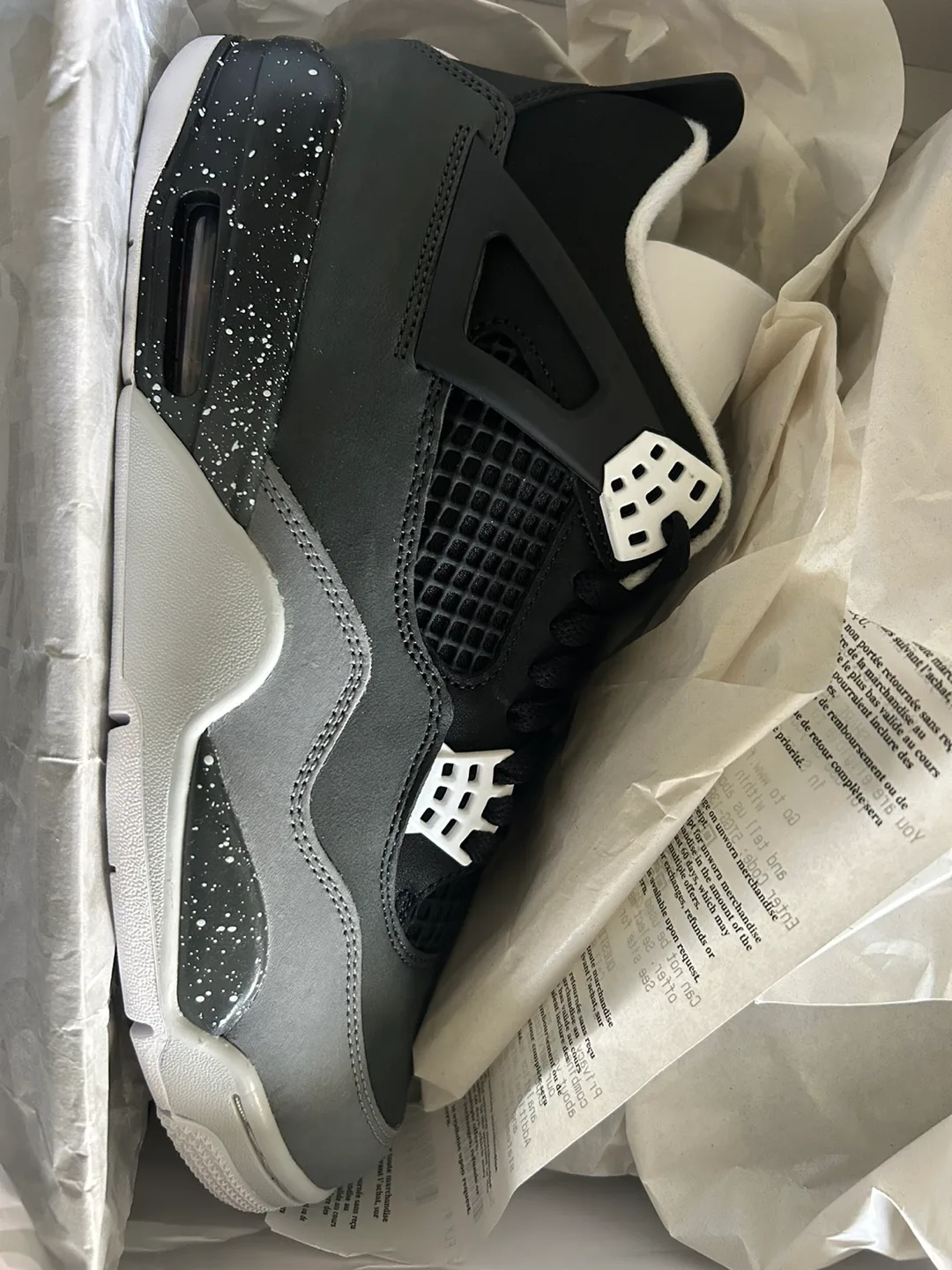 BNIB Air Jordan 4 Retro Black/White/Anthracite thumbnail