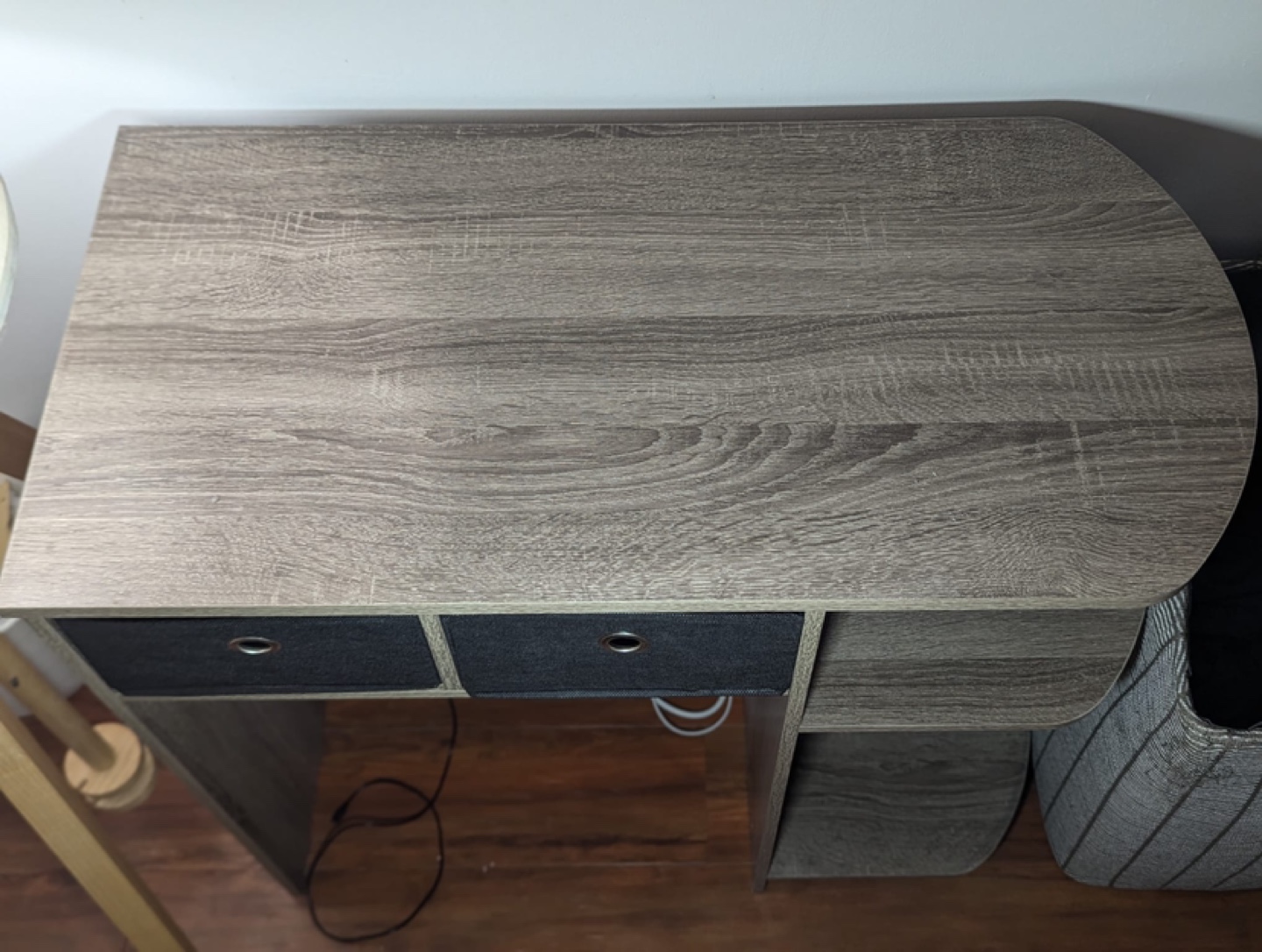 Small Desk with Drawers - photo 3
