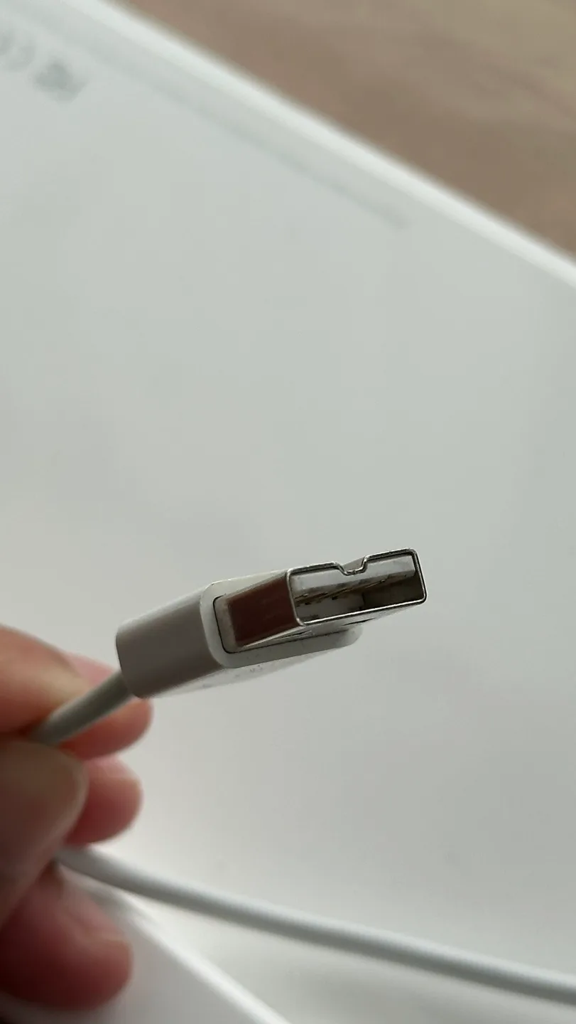 Apple Wired Keyboard image indicator(7)