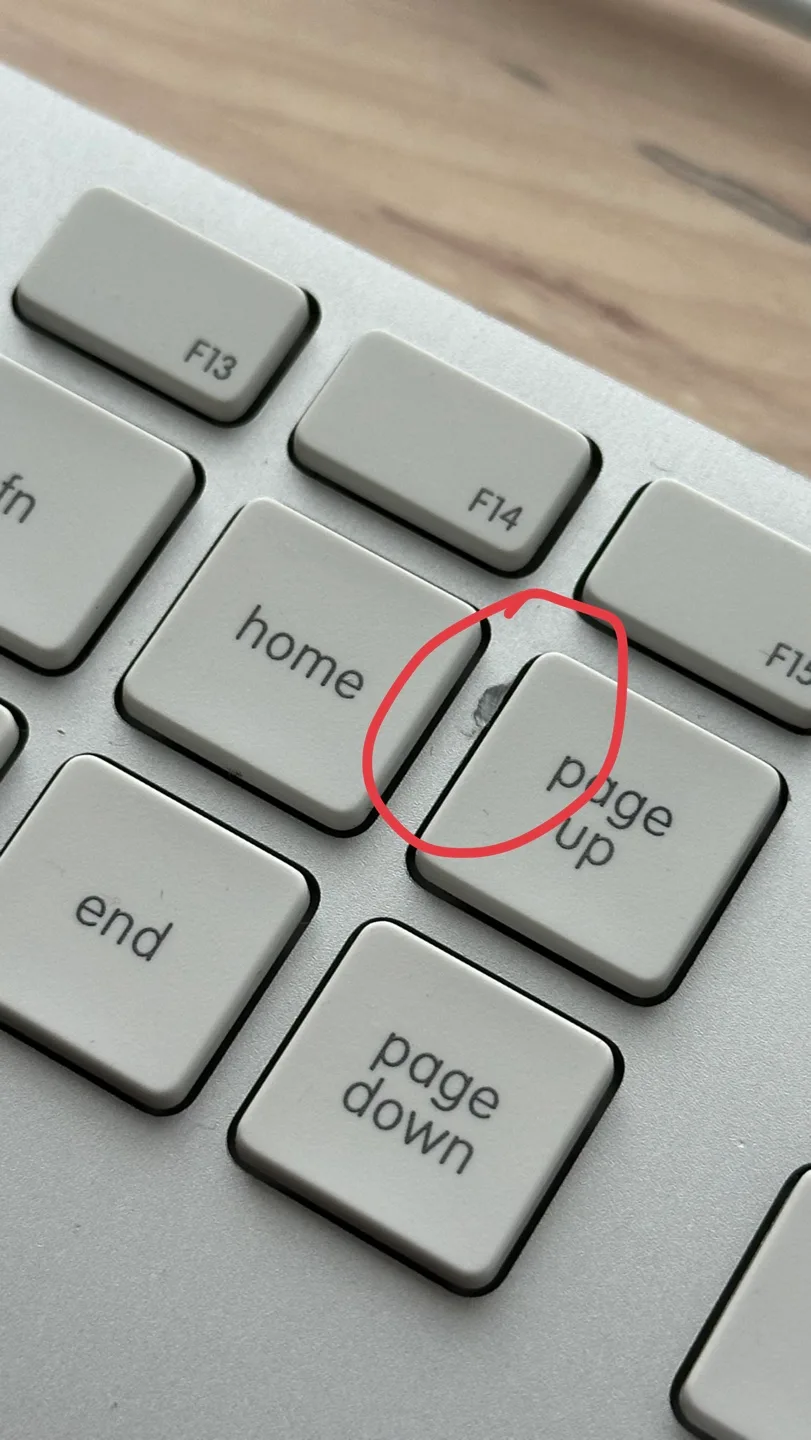 Apple Wired Keyboard image indicator(4)