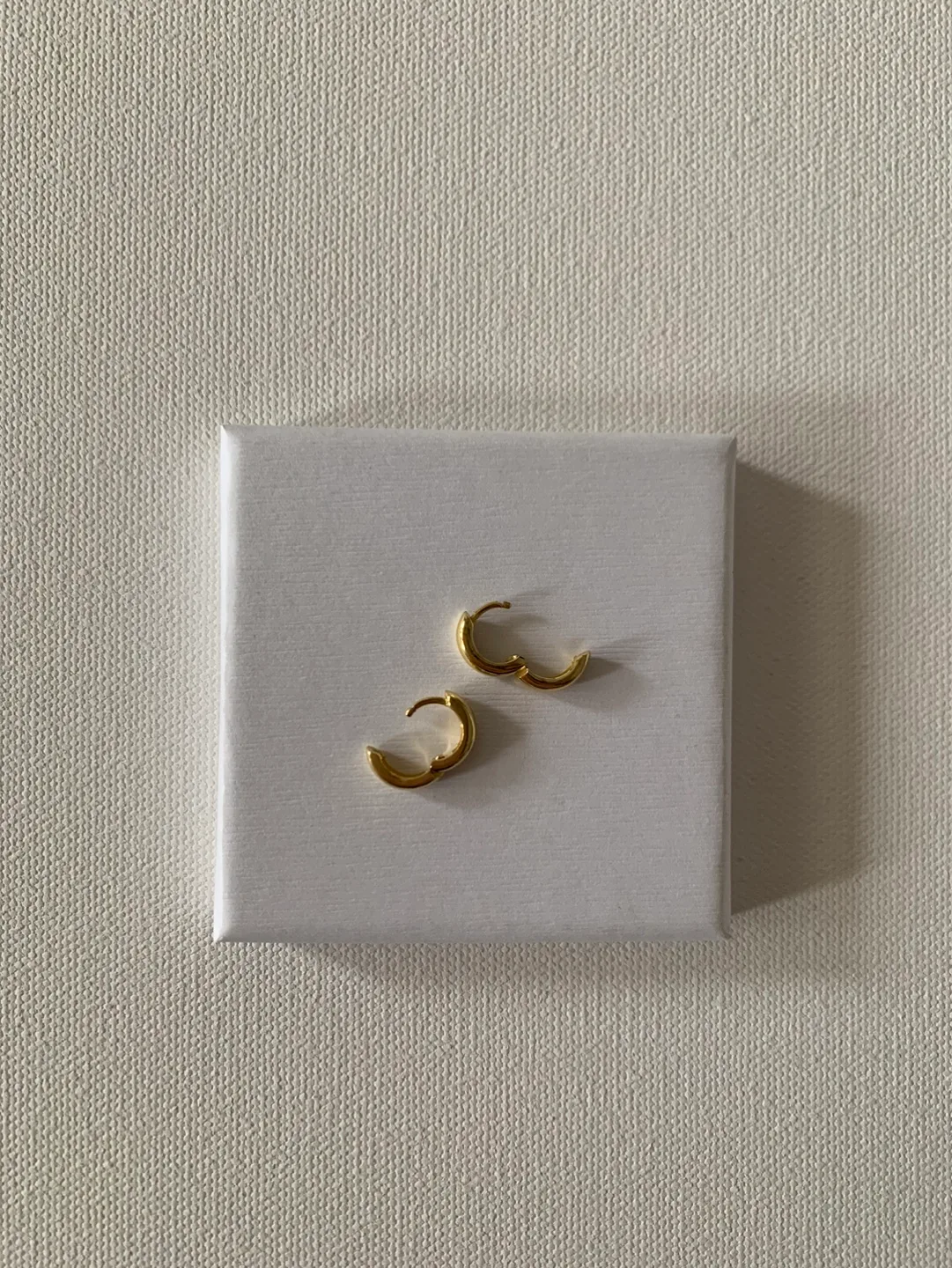 Gold Hoop Earrings 18K Gold Plated image indicator(4)