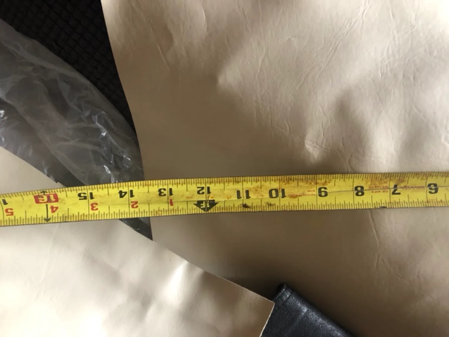 Leather and Pleather Remnants - Variety of Colours & Sizes image indicator(7)